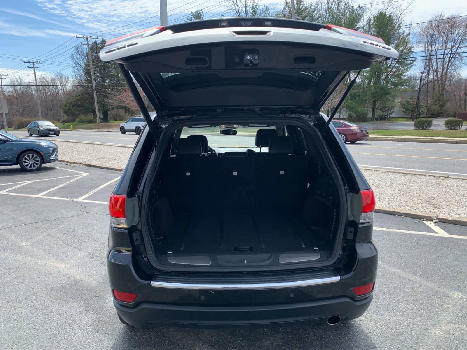 Used 2017 Jeep Grand Cherokee Limited image 5