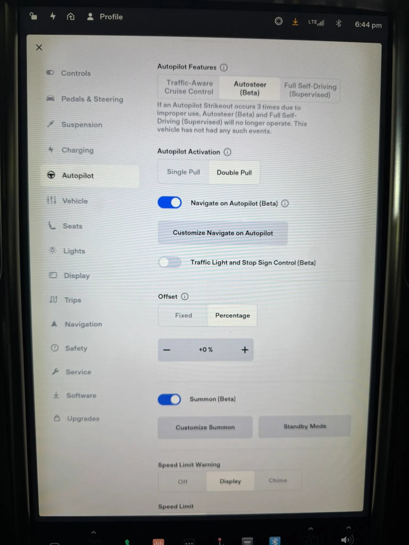 Used 2018 Tesla Model X 75D AWD/4WD image 19