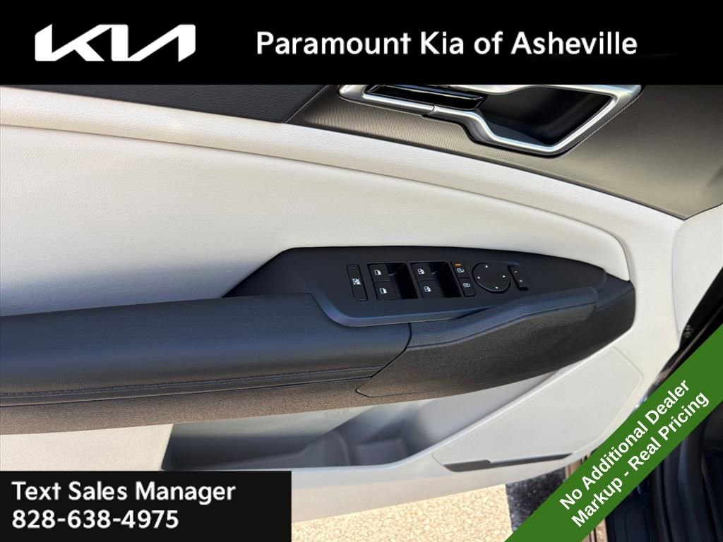 New 2026 Kia Sportage EX image 25