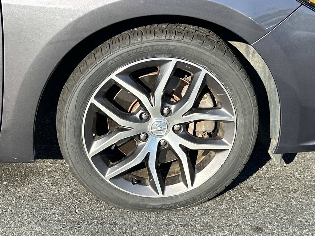 Used 2019 Acura ILX w/ Premium Package FWD image 10