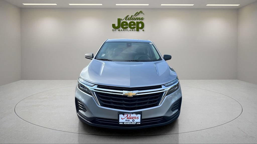 Used 2023 Chevrolet Equinox LS FWD image 2