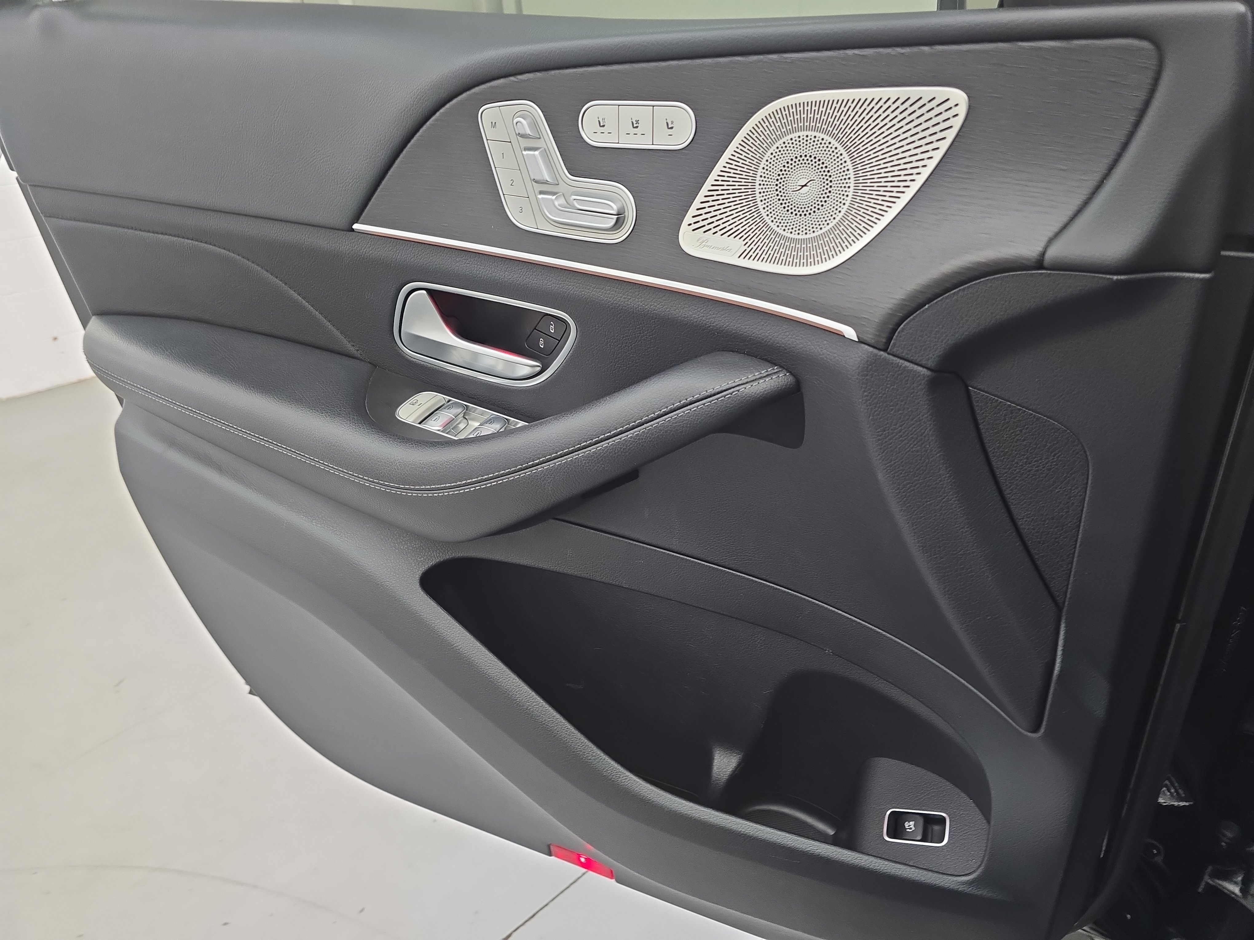 Used 2023 Mercedes-Benz GLS 450 GLS 450 image 28