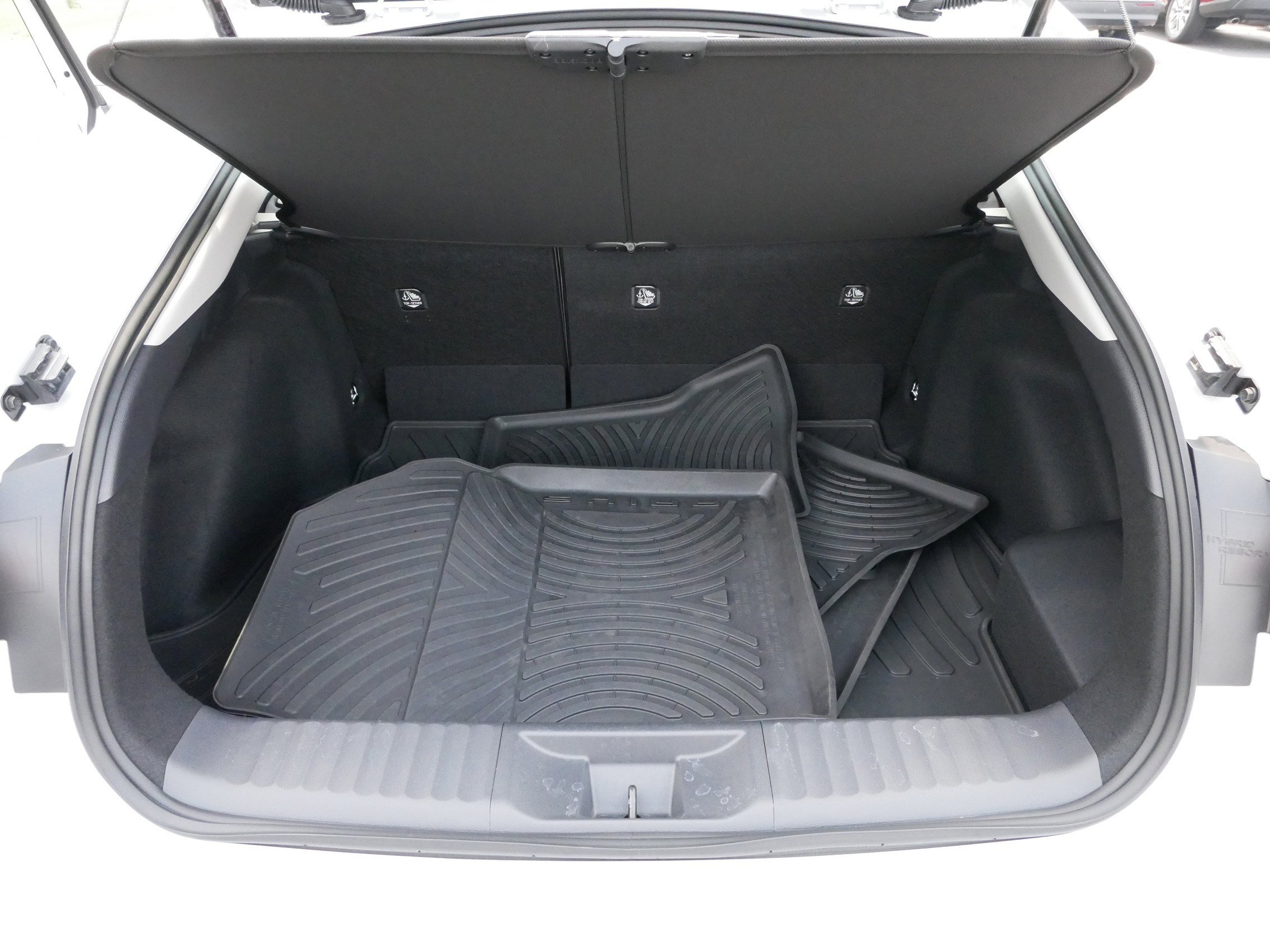 Certified 2024 Toyota Prius LE image 18