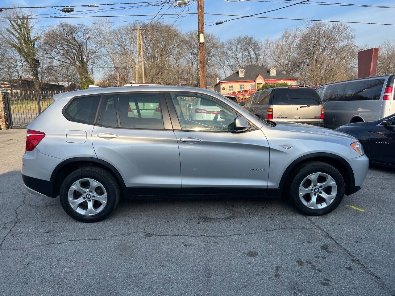 Used 2013 BMW X3 xDrive28i AWD/4WD image 6