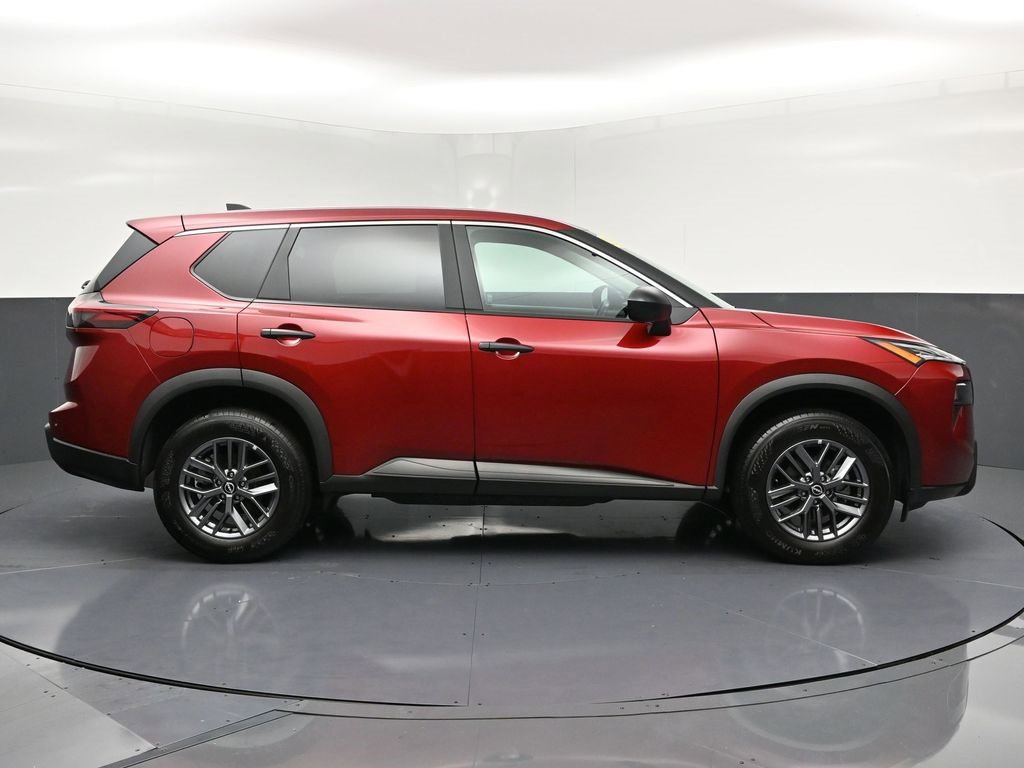 Certified 2025 Nissan Rogue S image 26