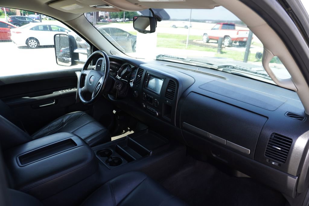 Used 2014 GMC Sierra 2500 SLE w/ SLE Preferred Package image 28