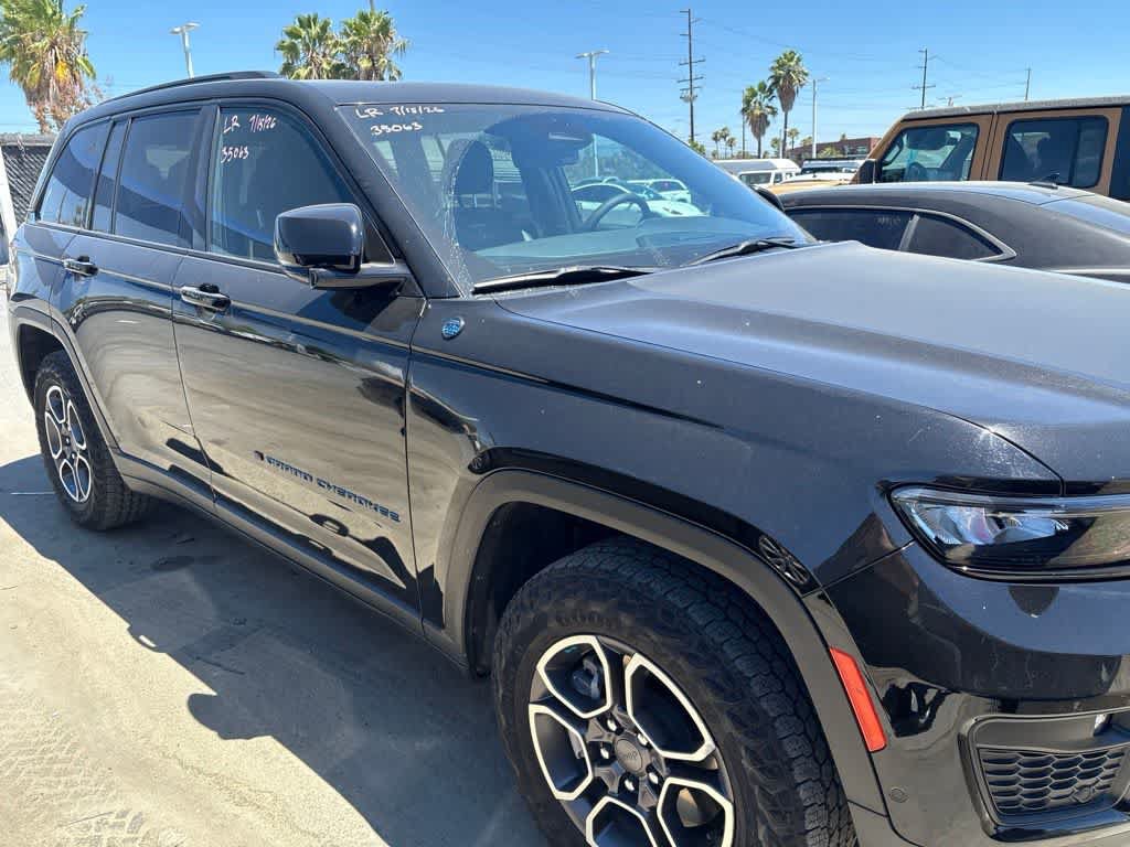 Used 2022 Jeep Grand Cherokee Trailhawk w/ Advanced Protech Group II AWD/4WD image 4