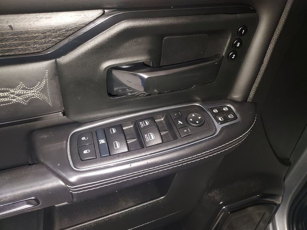 Used 2024 RAM 2500 Limited image 19
