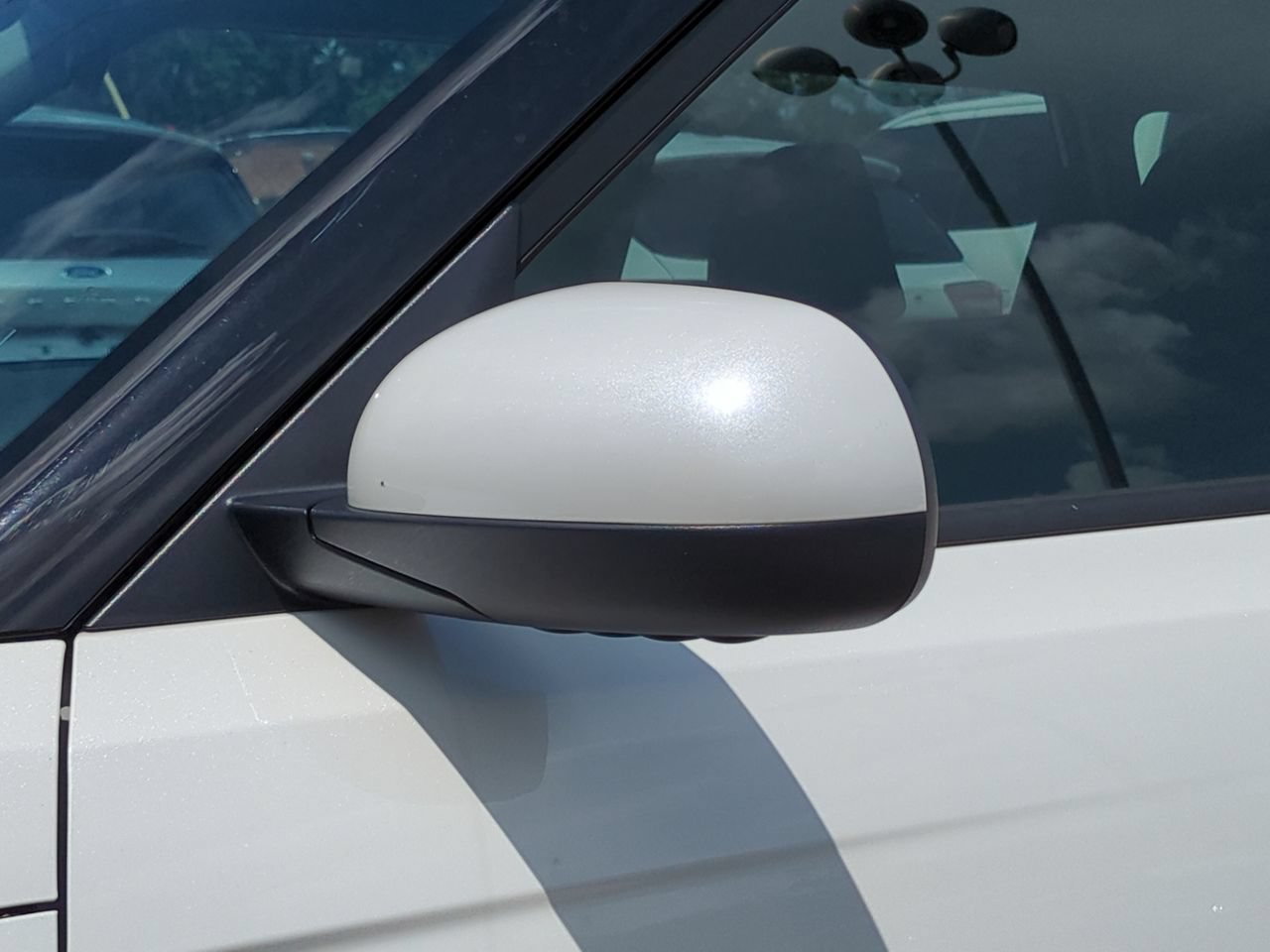 Certified 2025 Kia Soul LX w/ LX Technology Package FWD image 12