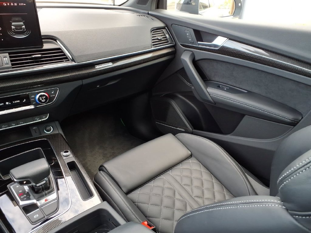 Used 2024 Audi SQ5 Prestige w/ Prestige Package AWD/4WD image 25
