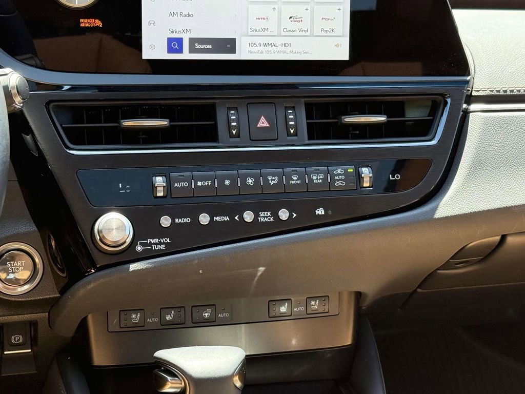 Used 2025 Lexus ES 350 w/ Premium Package FWD image 18