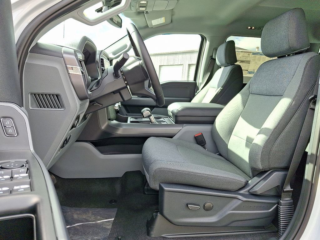 New 2025 Ford F150 Lightning XLT w/ Max Trailer Tow Package image 10