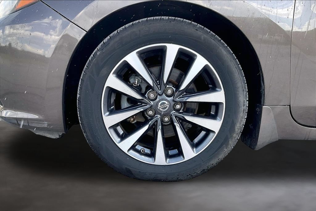 Used 2016 Nissan Altima 2.5 SL w/ 2.5 Technology w/LED Package FWD image 32