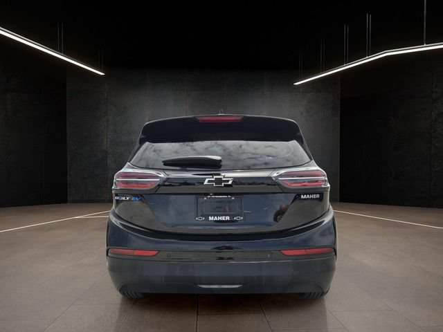 Used 2023 Chevrolet Bolt LT w/ Infotainment Package FWD image 6