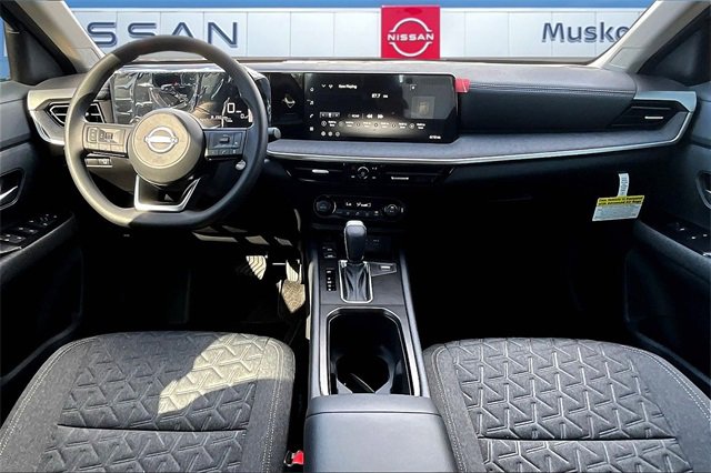 New 2026 Nissan Kicks SV image 5