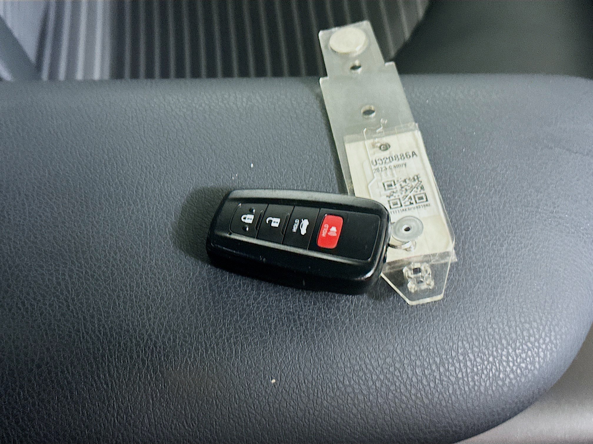 Used 2023 Toyota Camry SE w/ Convenience Package FWD image 33