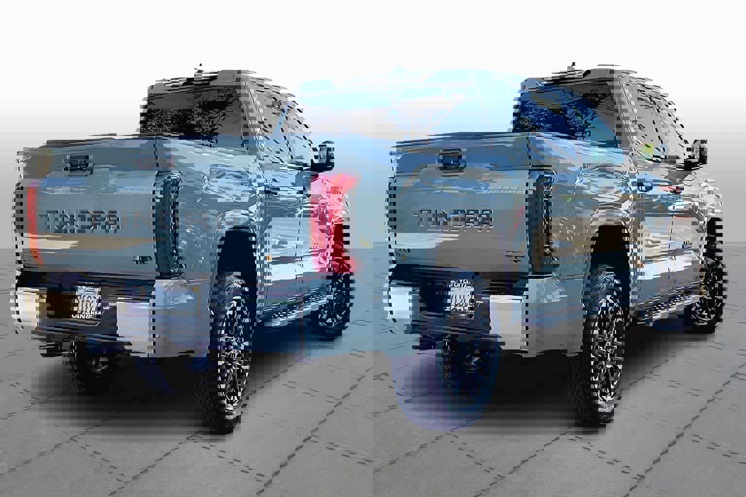 Used 2025 Toyota Tundra Limited image 12