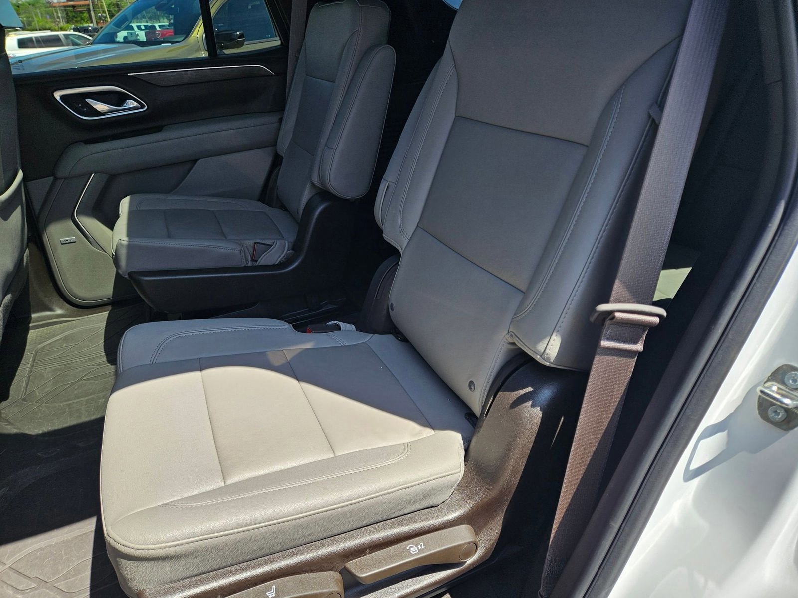 Used 2023 Chevrolet Tahoe Z71 w/ Luxury Package image 28