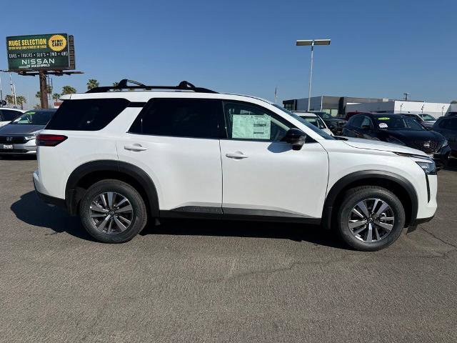 New 2026 Nissan Pathfinder SL image 7