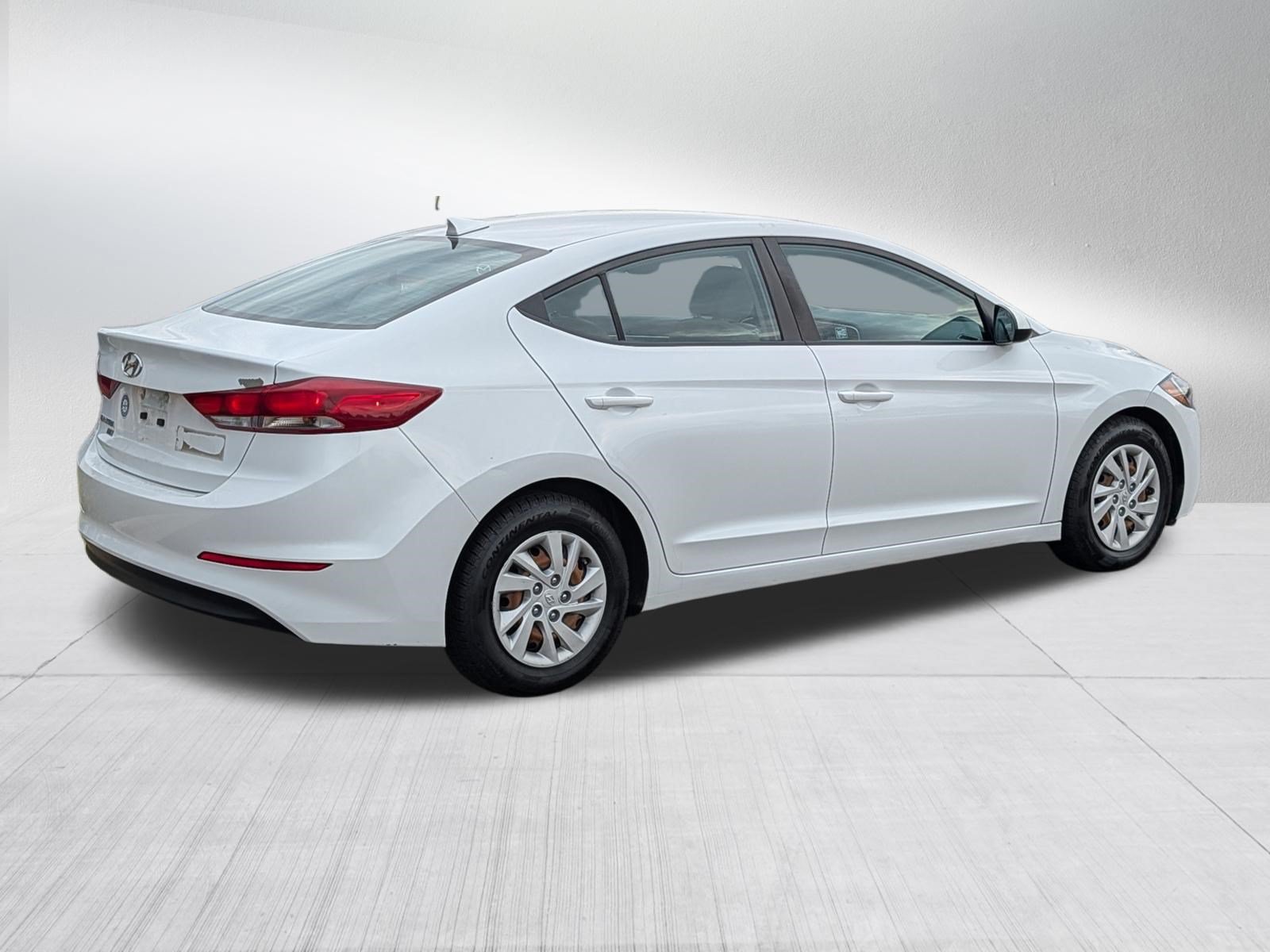 Used 2017 Hyundai Elantra SE FWD image 7