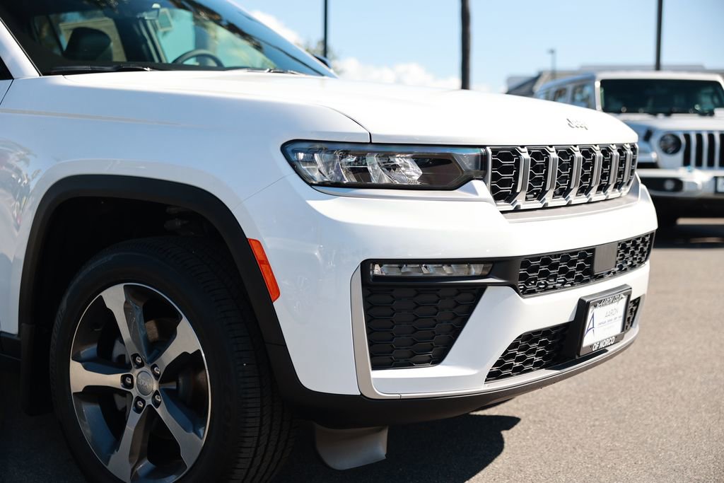 New 2026 Jeep Grand Cherokee Limited w/ MOPAR Finishing Package image 7