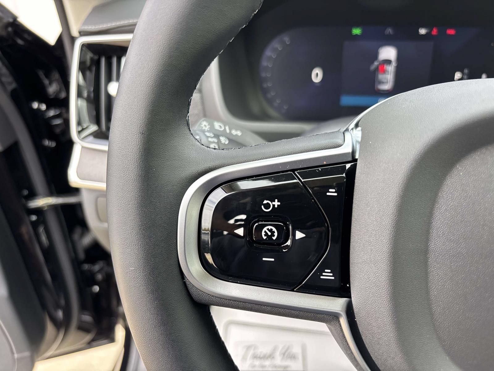 Used 2026 Volvo XC90 B6 Ultra w/ Protection Package Premier AWD/4WD image 18