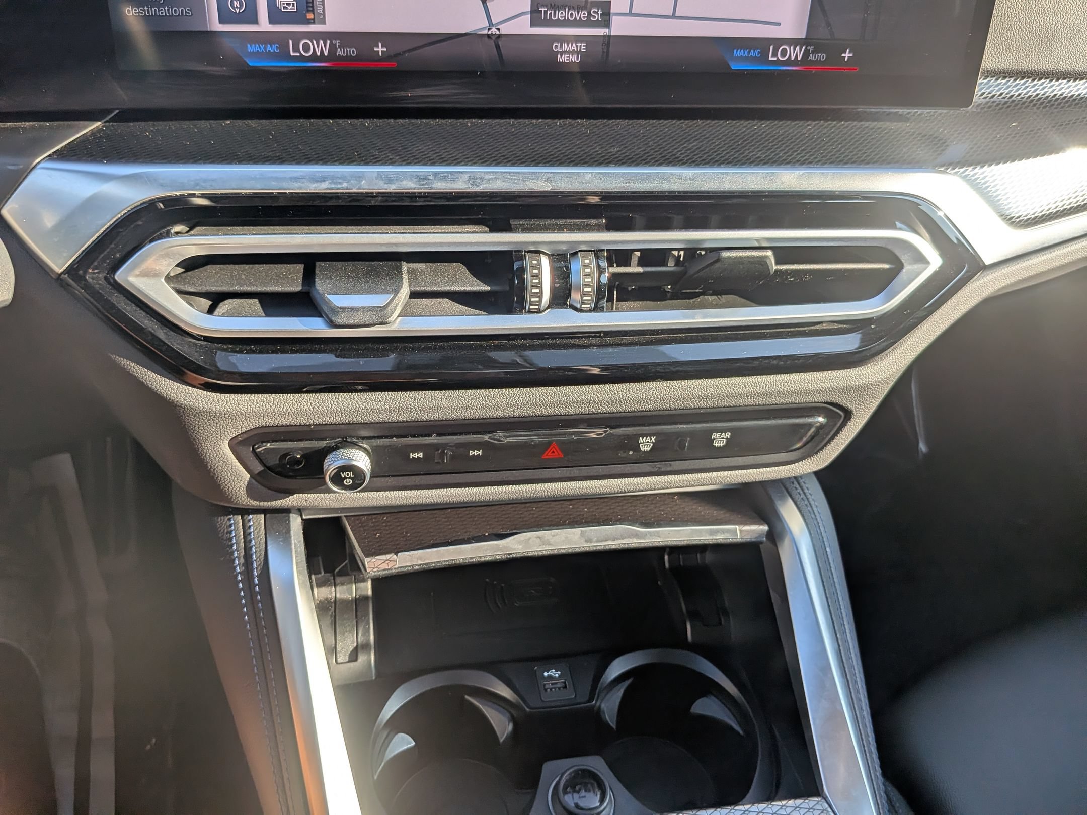 Used 2024 BMW M240i Coupe w/ Premium Package RWD image 26