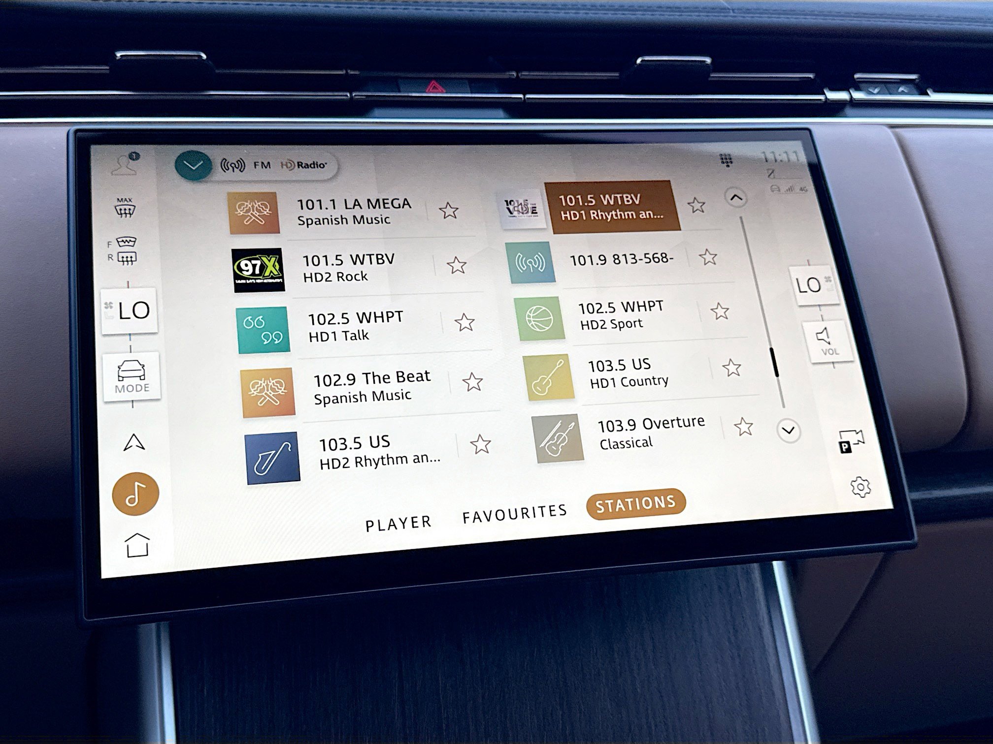 Used 2025 Land Rover Range Rover SE image 31