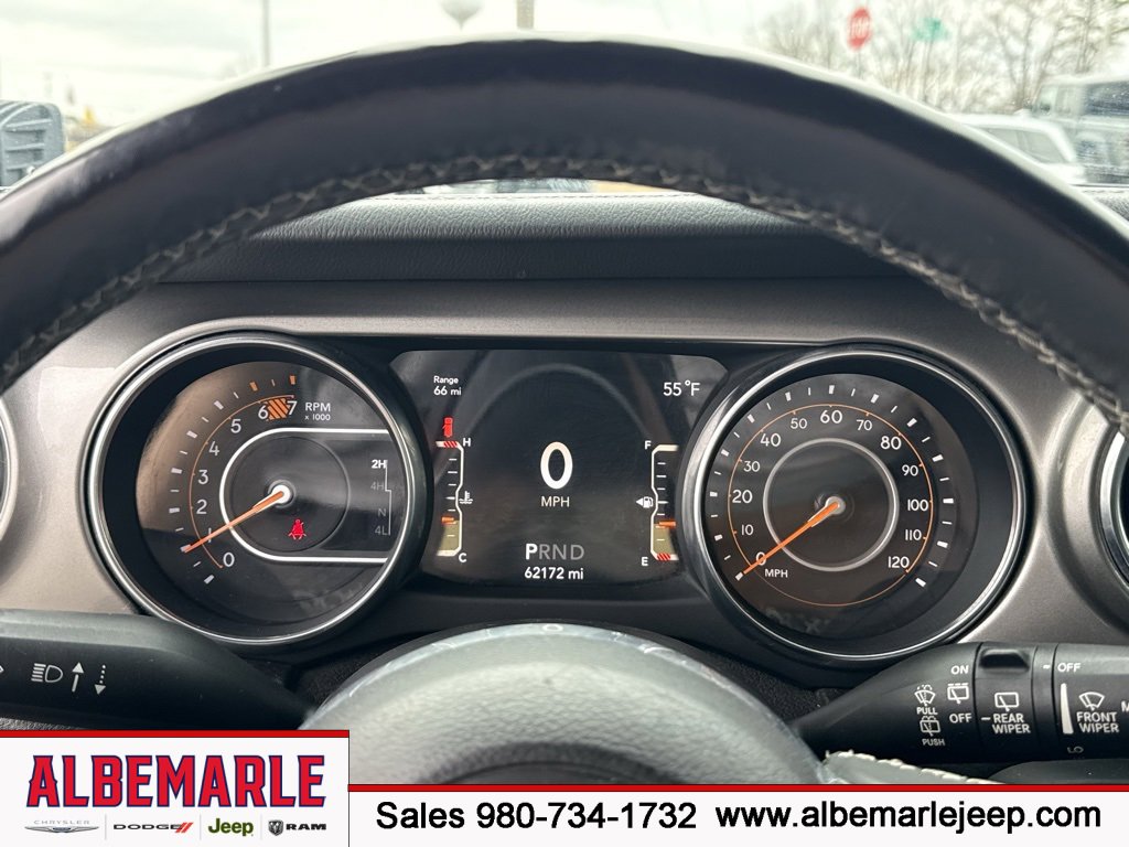 Used 2019 Jeep Wrangler Unlimited Sahara w/ Cold Weather Group image 18