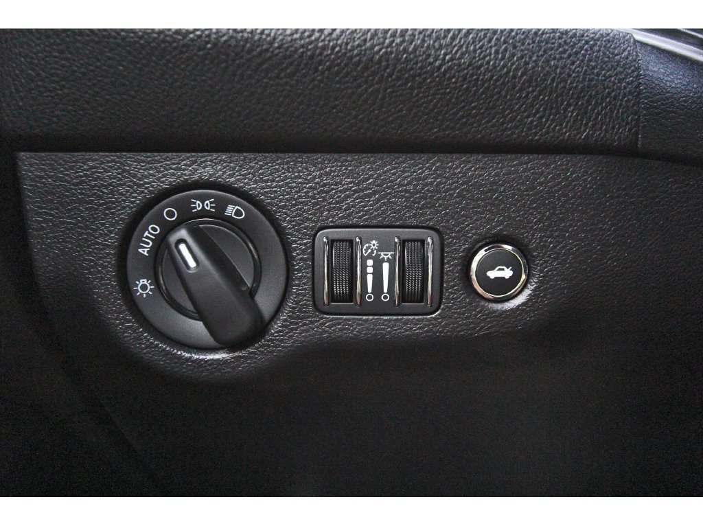 Used 2021 Dodge Challenger R/T Scat Pack RWD image 17