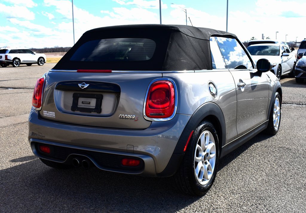 Used 2016 MINI Cooper S image 3