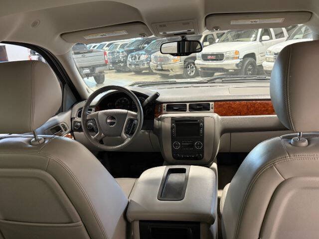 Used 2010 GMC Sierra 1500 SLT AWD/4WD image 18