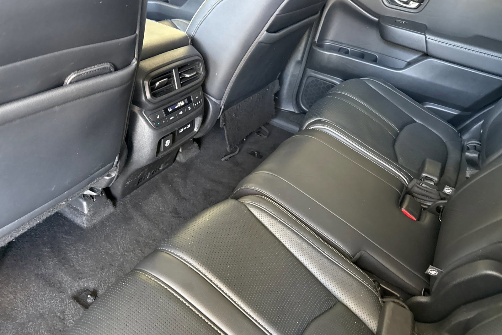 Certified 2023 Honda Pilot Elite image 26