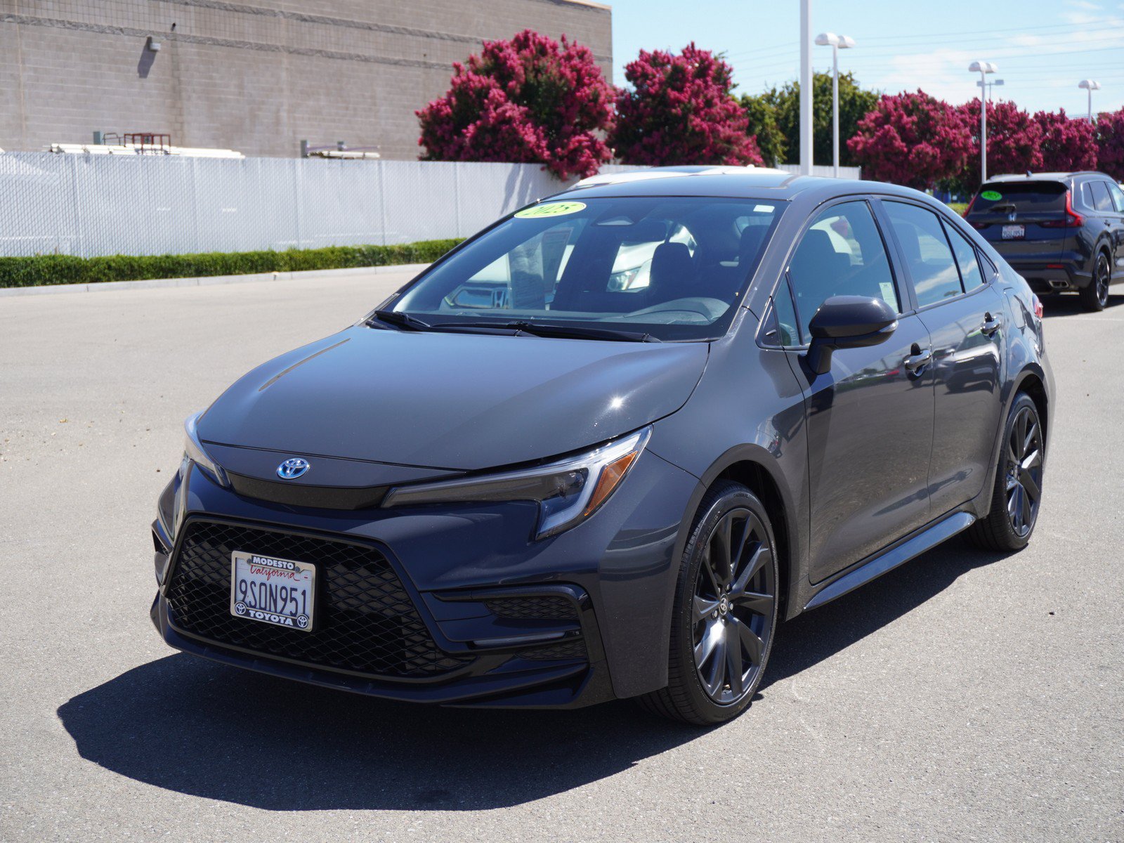 Used 2025 Toyota Corolla SE FWD image 5