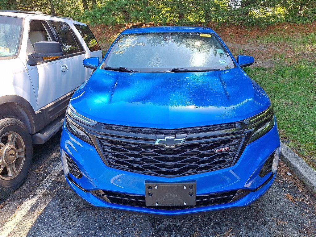 Used 2024 Chevrolet Equinox RS FWD image 2