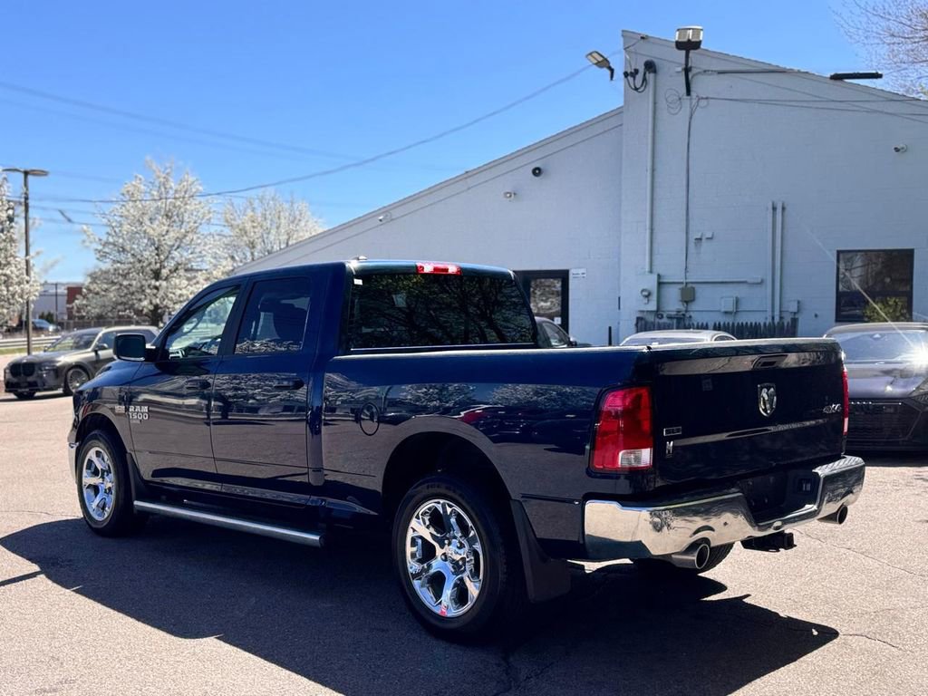 Used 2021 RAM 1500 Classic SLT w/ SLT Plus D￩cor Group AWD/4WD image 4