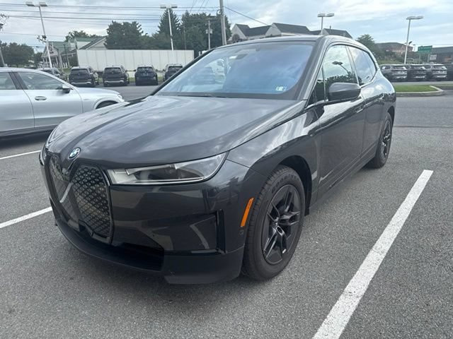 Certified 2024 BMW iX xDrive50 AWD/4WD image 1