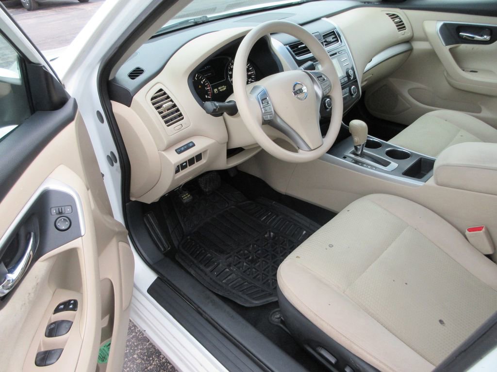 Used 2015 Nissan Altima 2.5 S w/ Power Driver Seat Package image 12