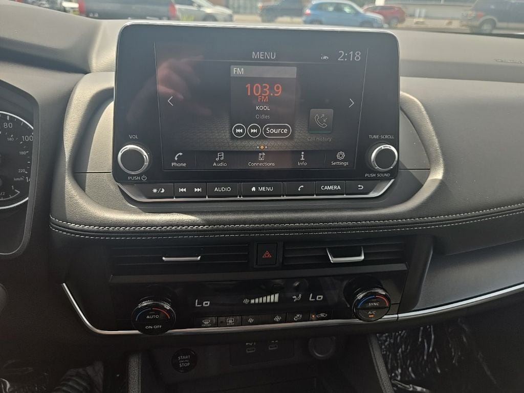 Used 2025 Nissan Rogue SV AWD/4WD image 20