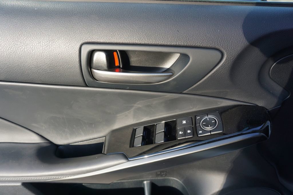 Used 2023 Lexus IS 300 w/ Comfort Package image 4