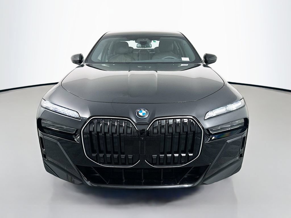 New 2026 BMW 750e xDrive AWD/4WD image 2