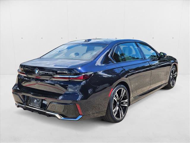 Used 2025 BMW i7 eDrive50 w/ M Sport Package image 4