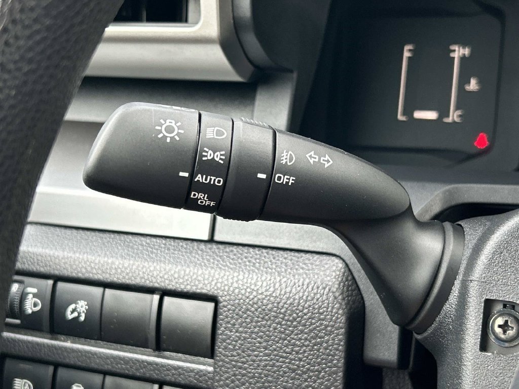 Used 2024 Toyota Tacoma SR5 AWD/4WD image 30