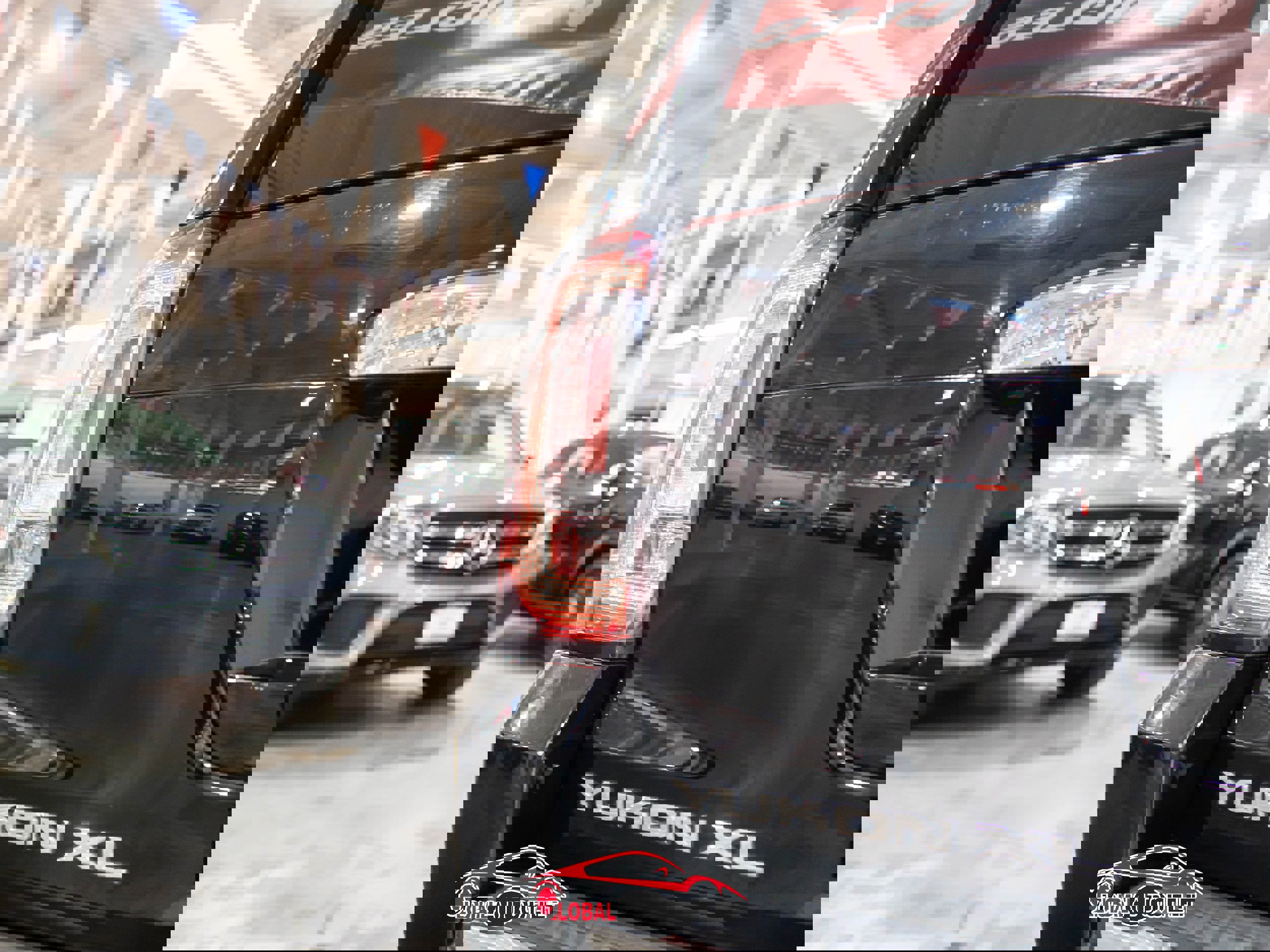 Used 2019 GMC Yukon XL Denali w/ Denali Ultimate Package AWD/4WD image 47