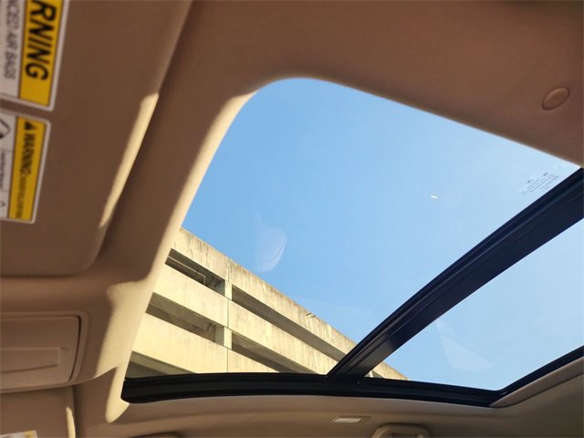 Used 2025 Acura MDX SH-AWD image 18