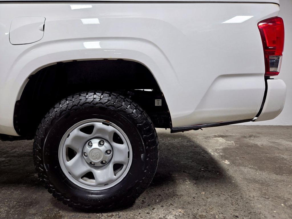 Used 2017 Toyota Tacoma SR RWD image 50