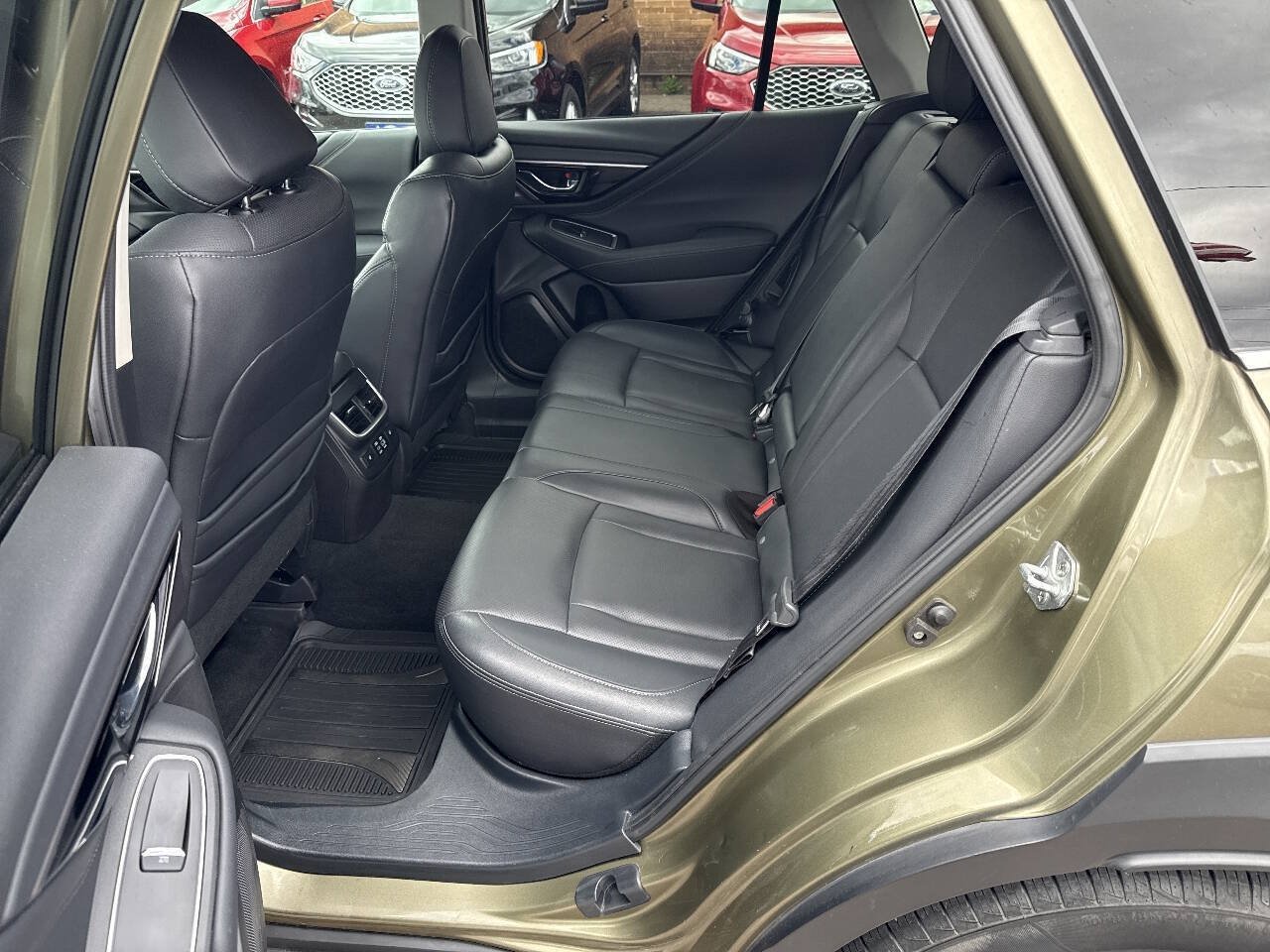 Used 2023 Subaru Outback Limited AWD/4WD image 9