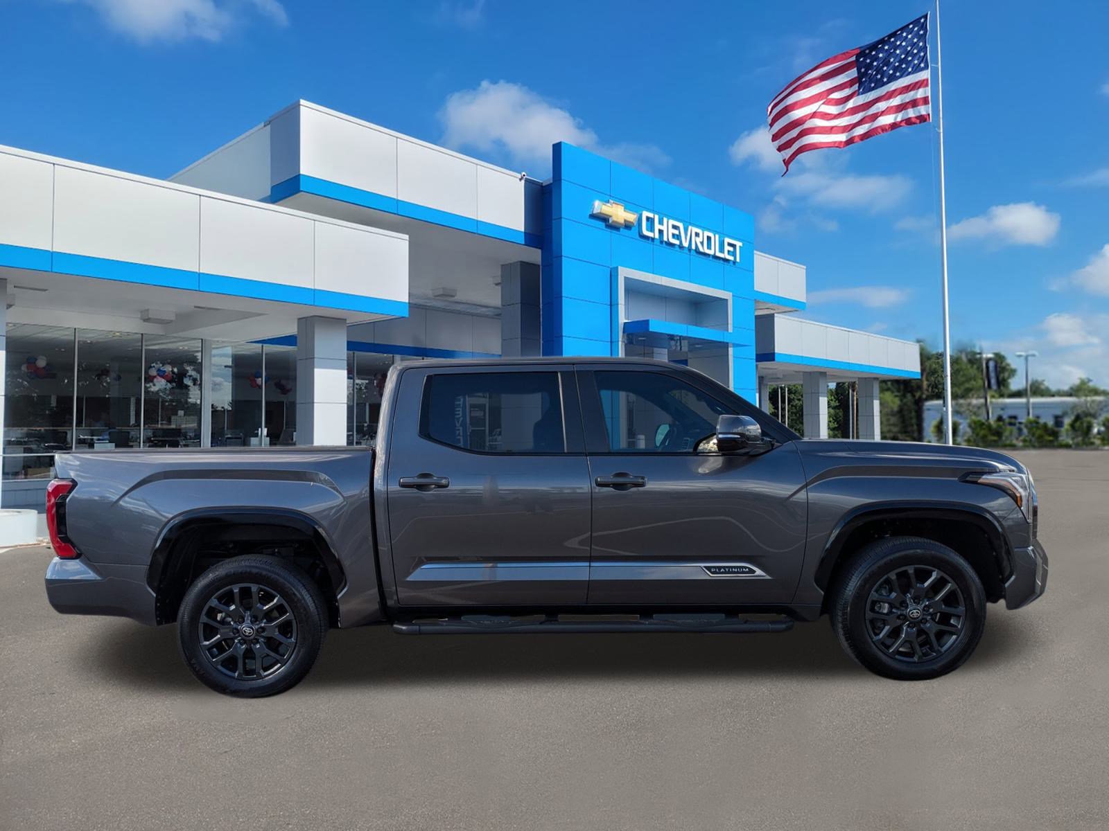 Used 2025 Toyota Tundra Platinum image 3