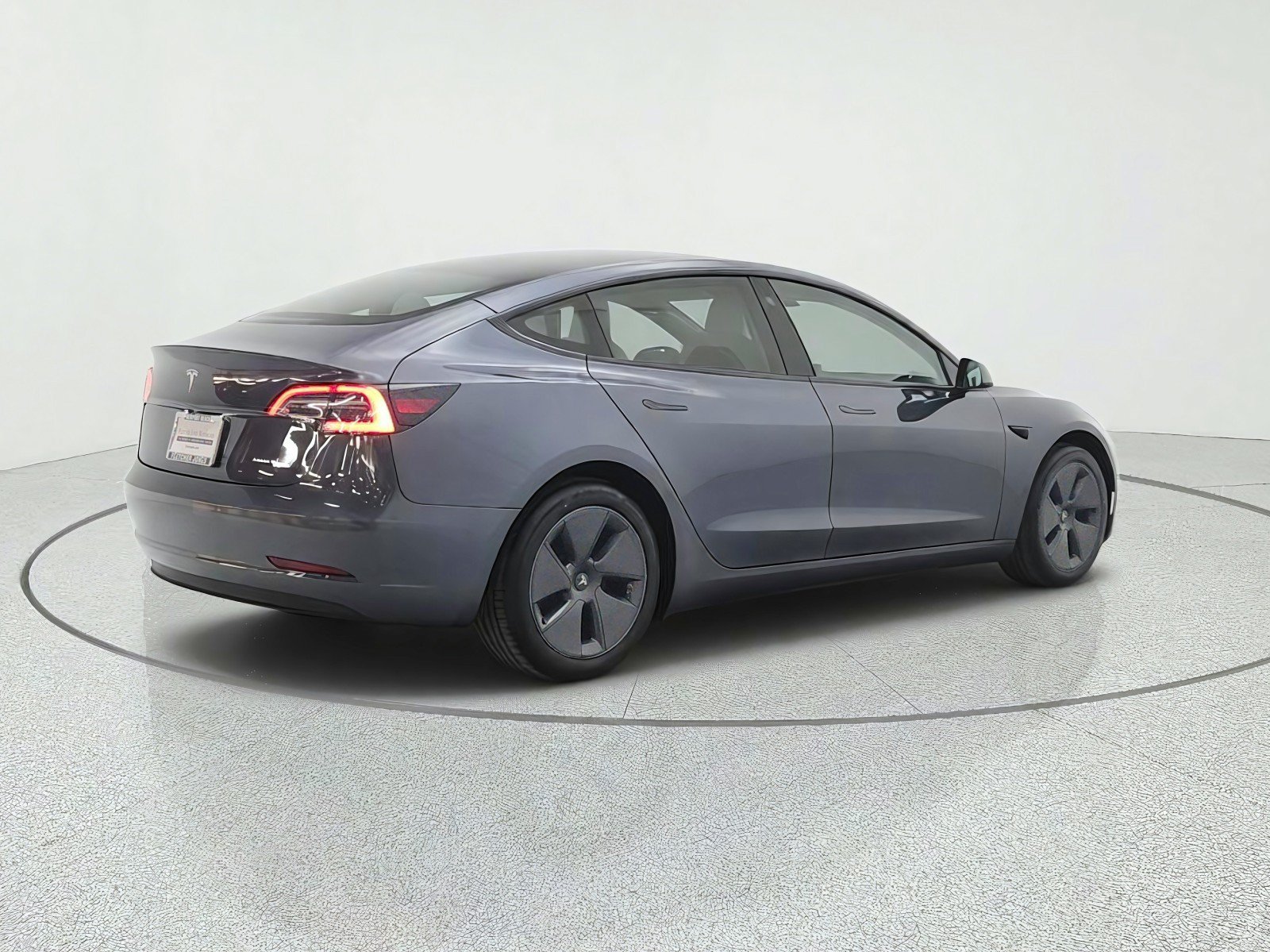 Used 2022 Tesla Model 3 Long Range AWD/4WD image 5