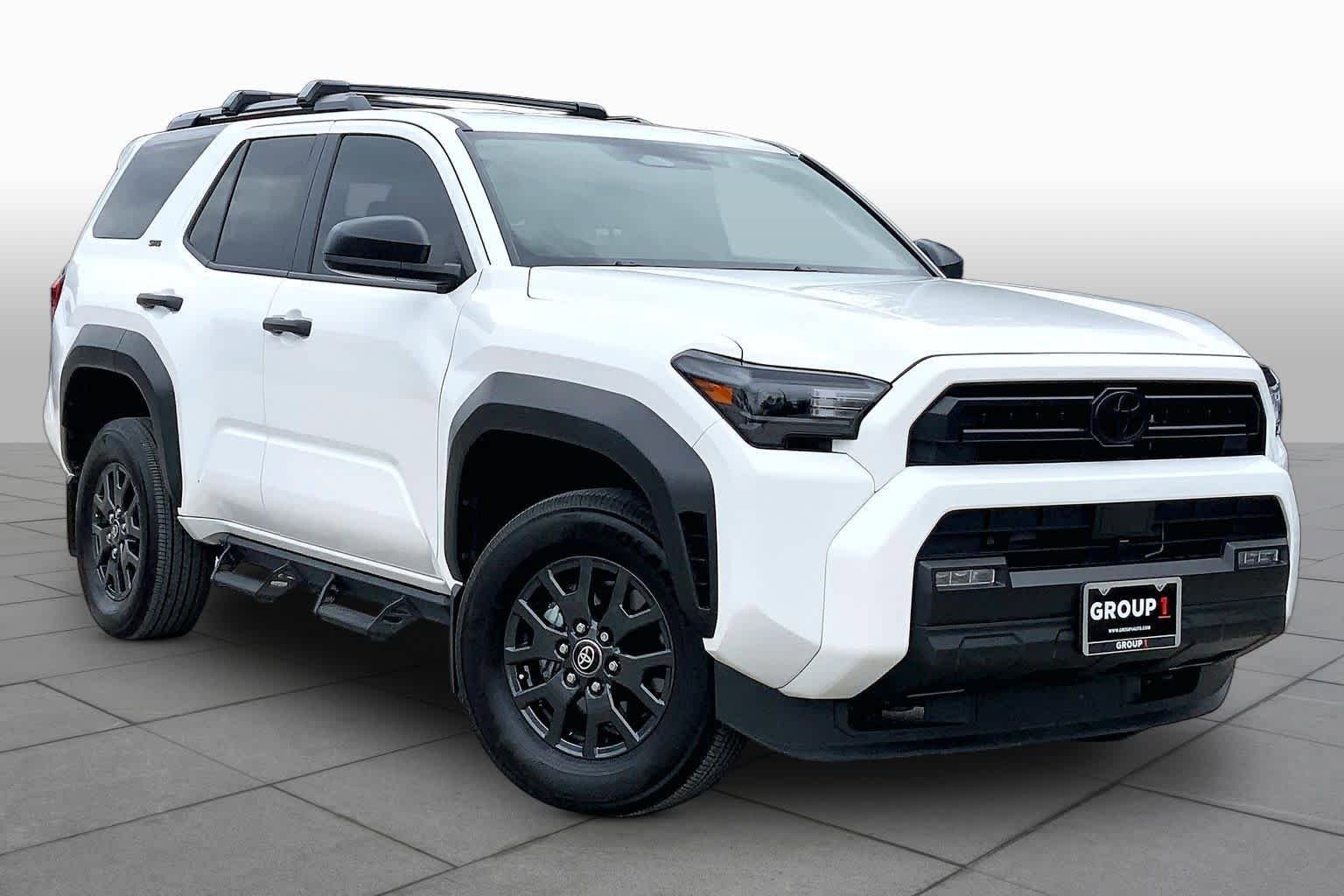 Used 2025 Toyota 4Runner SR5 AWD/4WD image 3
